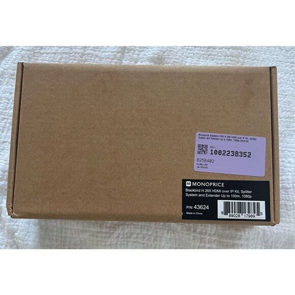 Monoprice Blackbird PRO H.265 HDMI over IP Kit, Splitter System and Extender Up - Picture 3 of 4